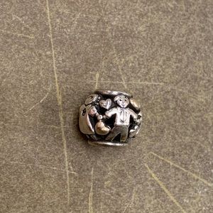 Retired family Pandora charm
